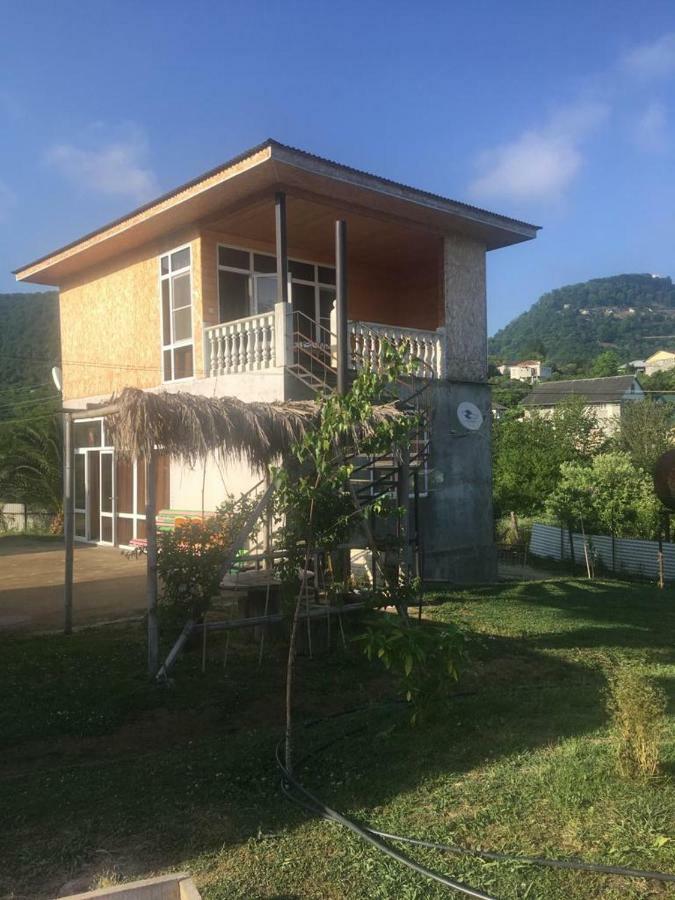 New Athos Guesthouse On Topchan 17 מראה חיצוני תמונה