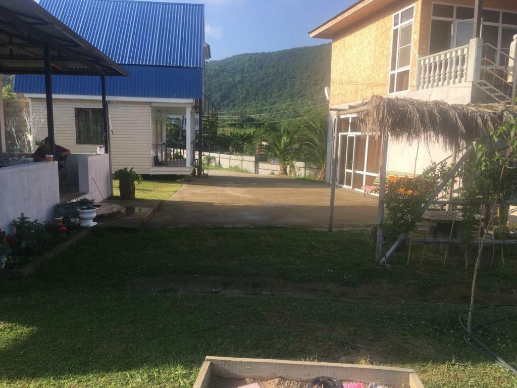 New Athos Guesthouse On Topchan 17 מראה חיצוני תמונה